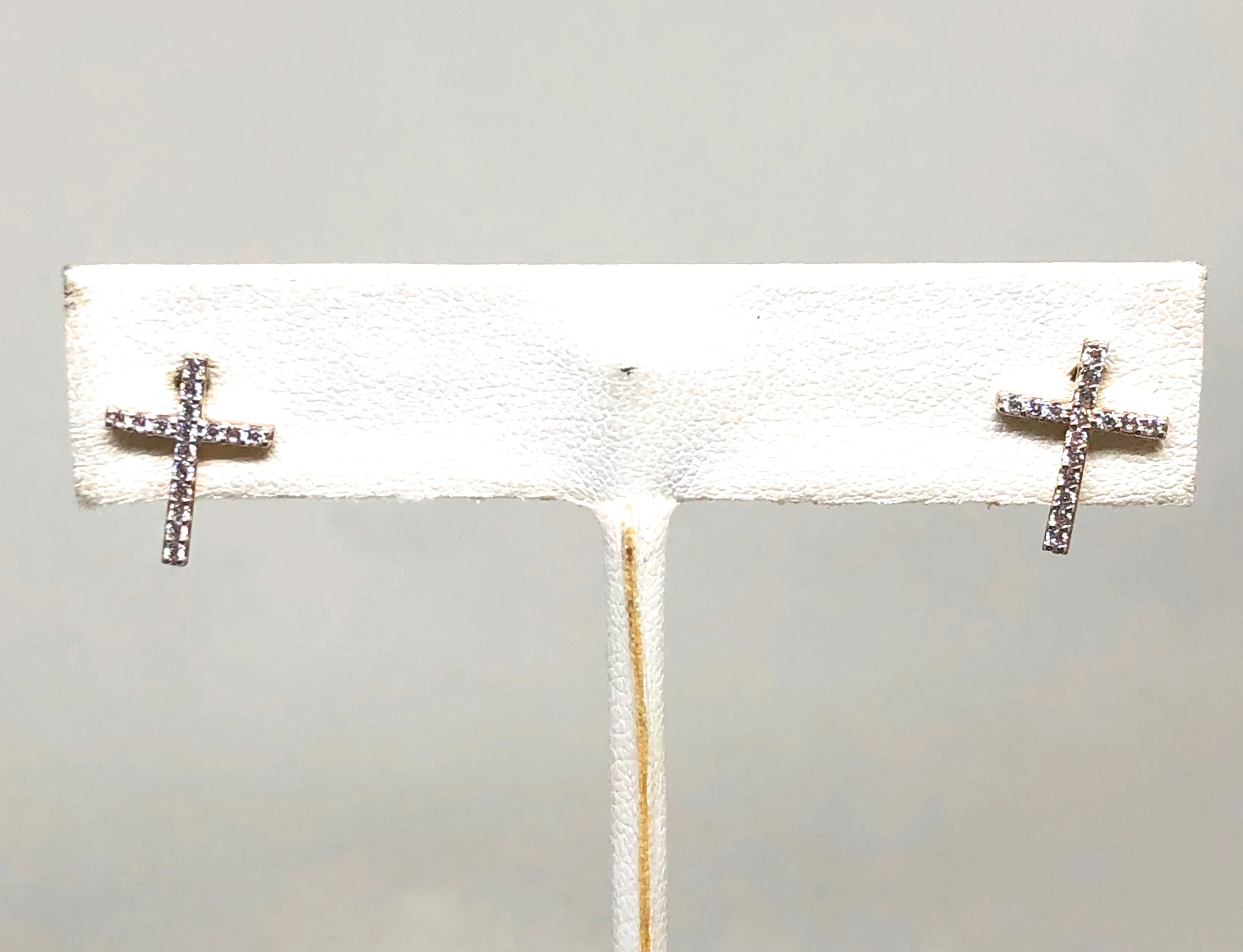 10k Solid Gold Cubic Zirconia Cross Stud Earrings (FC) - Image 4