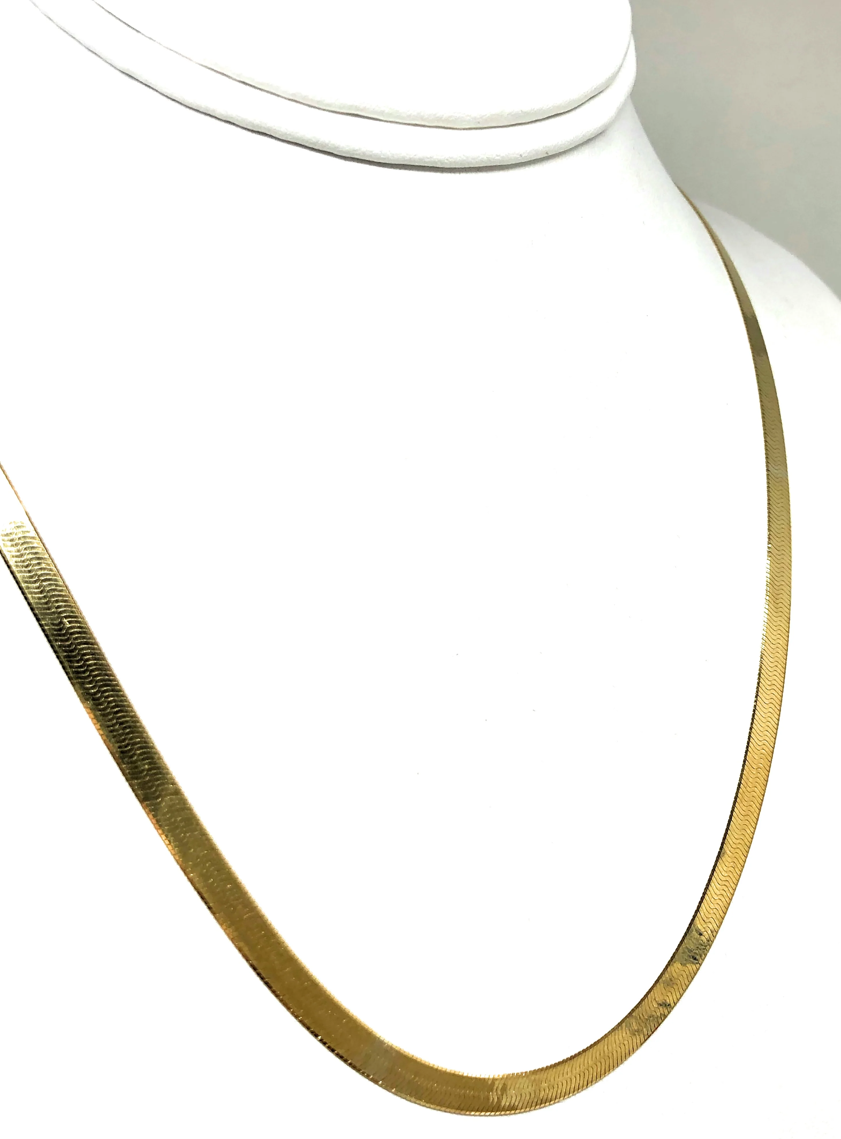 10k Solid Gold Herringbone Classic Chain 16-24 inch 3-4.5mm - Image 7