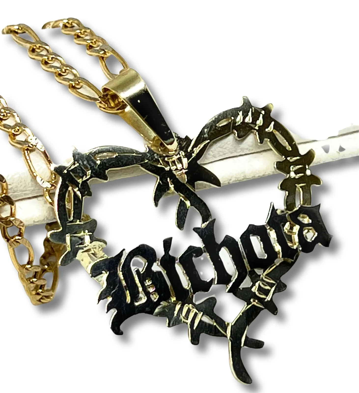 10k Solid Gold OLD ENGLISH Barbed Wire Heart "BICHOTA" Custom Nameplate Pendant Necklace Chain Options - Image 5