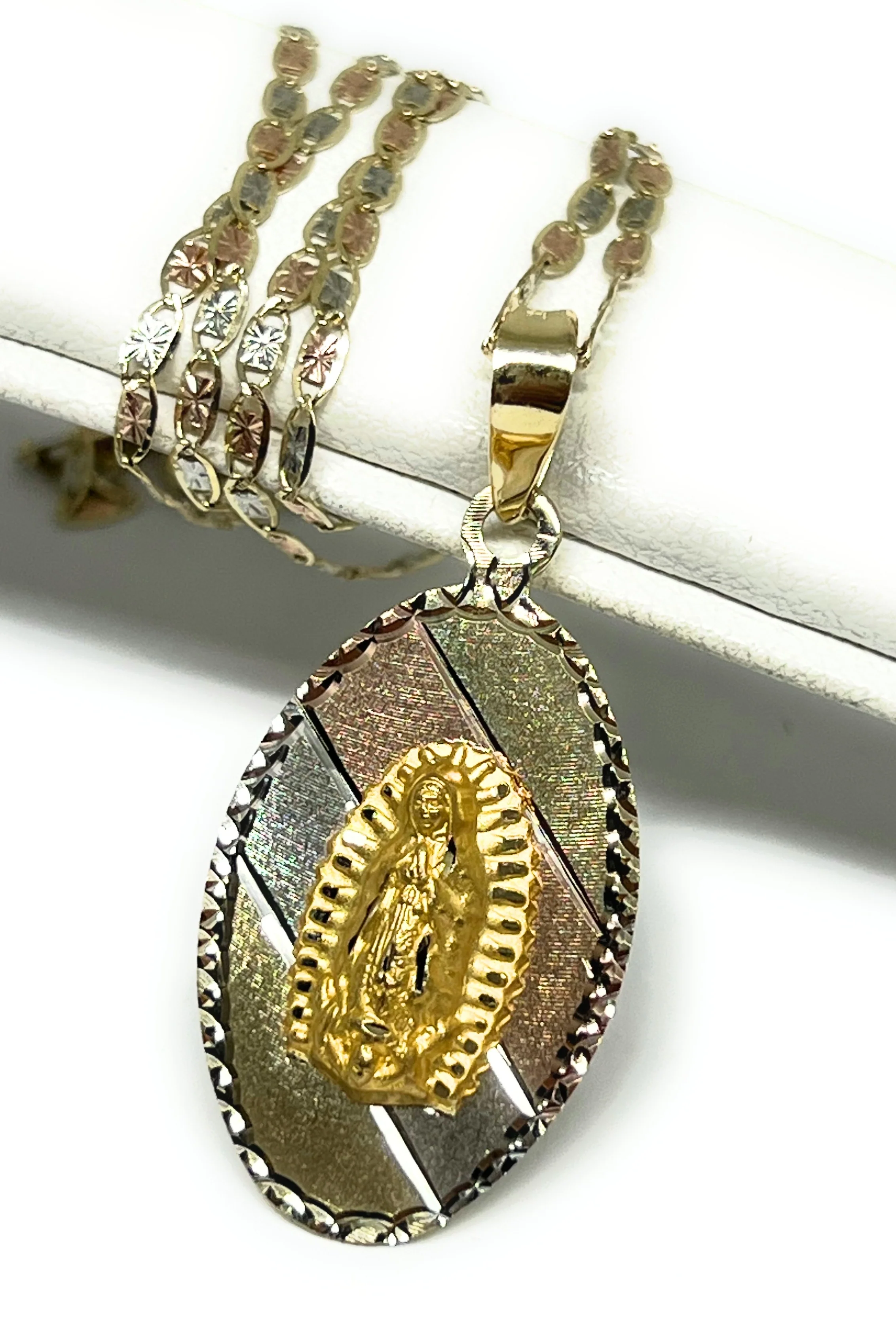 10K SOLID GOLD TRI-COLOR VIRRGIN MARY OVAL PENDANT NECKLACE VIRRGEN GAUDALUPE (MADE IN MX) (SM, MED) - Image 3