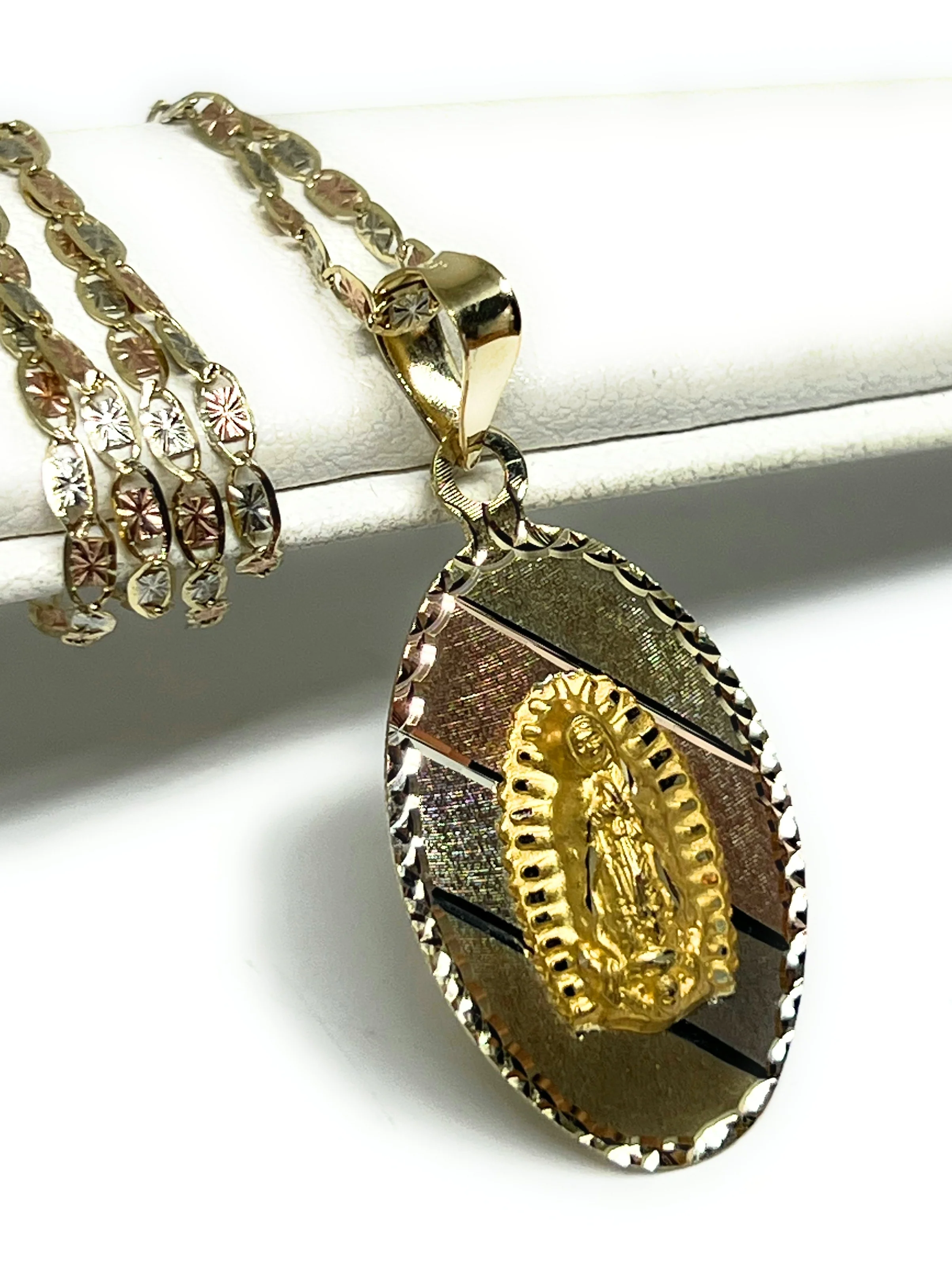 10K SOLID GOLD TRI-COLOR VIRRGIN MARY OVAL PENDANT NECKLACE VIRRGEN GAUDALUPE (MADE IN MX) (SM, MED) - Image 4
