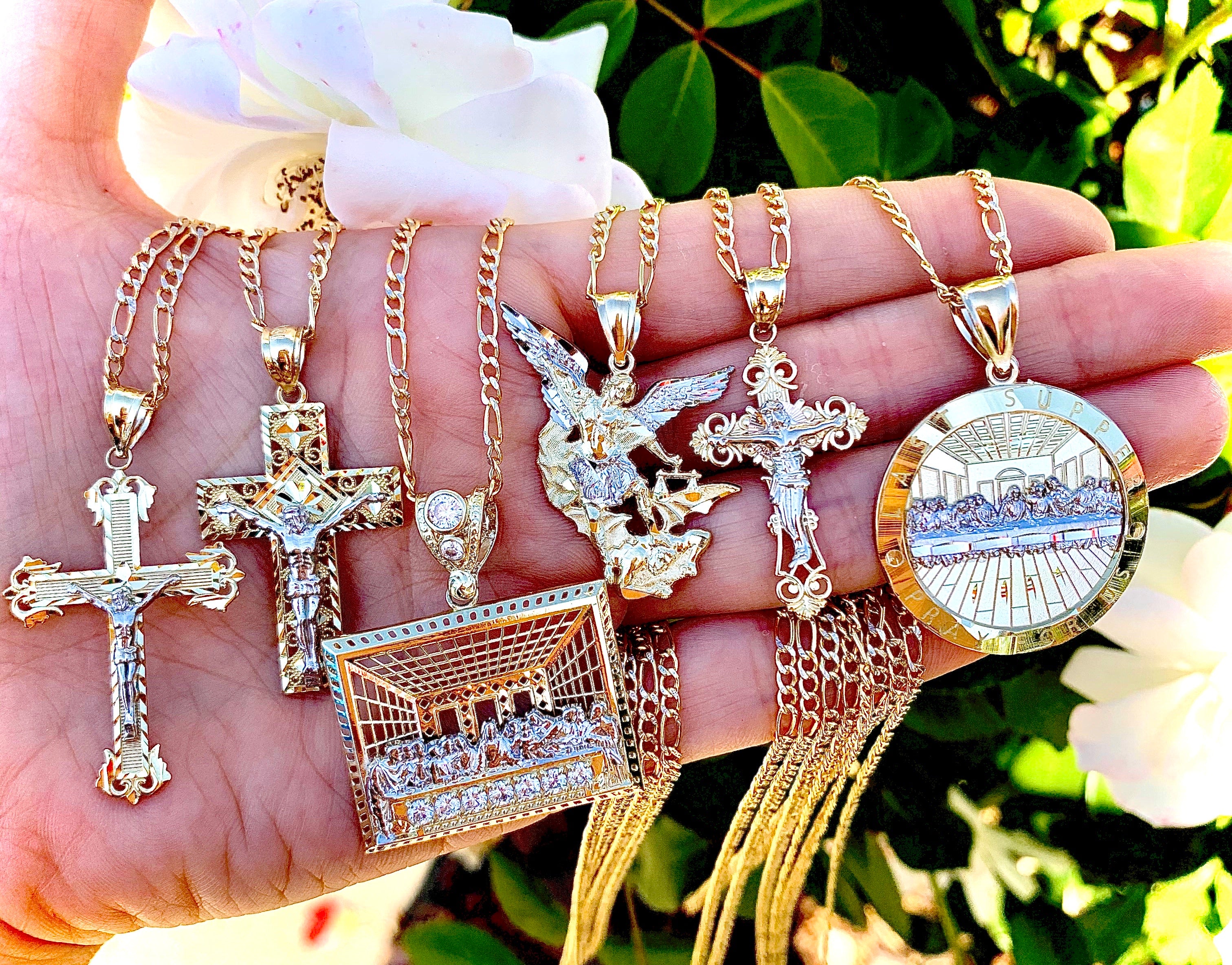 10k Solid Gold Yellow Classic 2-Tone Jesus Cross Filigran Crucifix Pendant Necklace (MED, SM) - Image 7