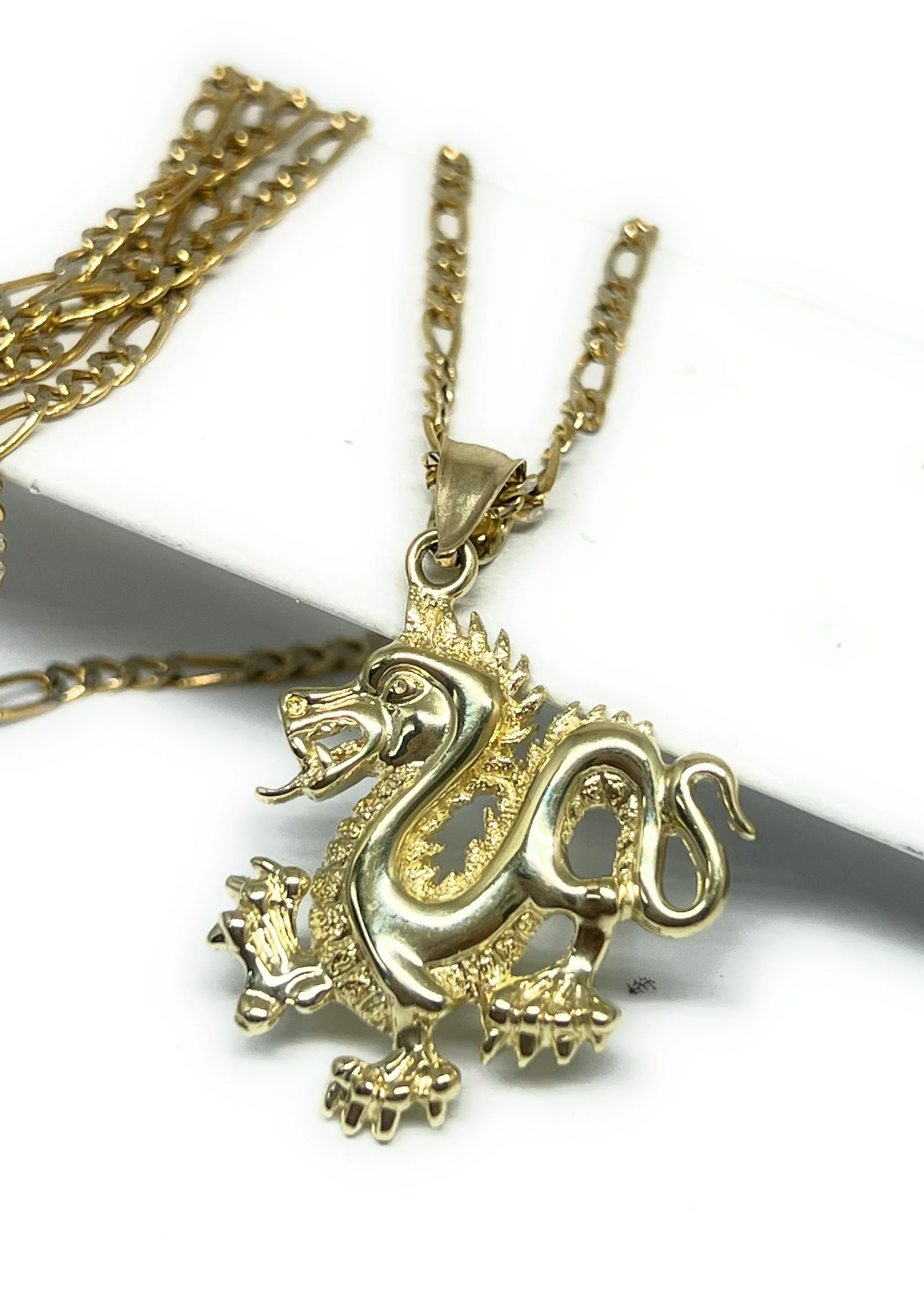 10k Solid Gold Yellow Classic DRAGON Pendant Necklace - Image 4