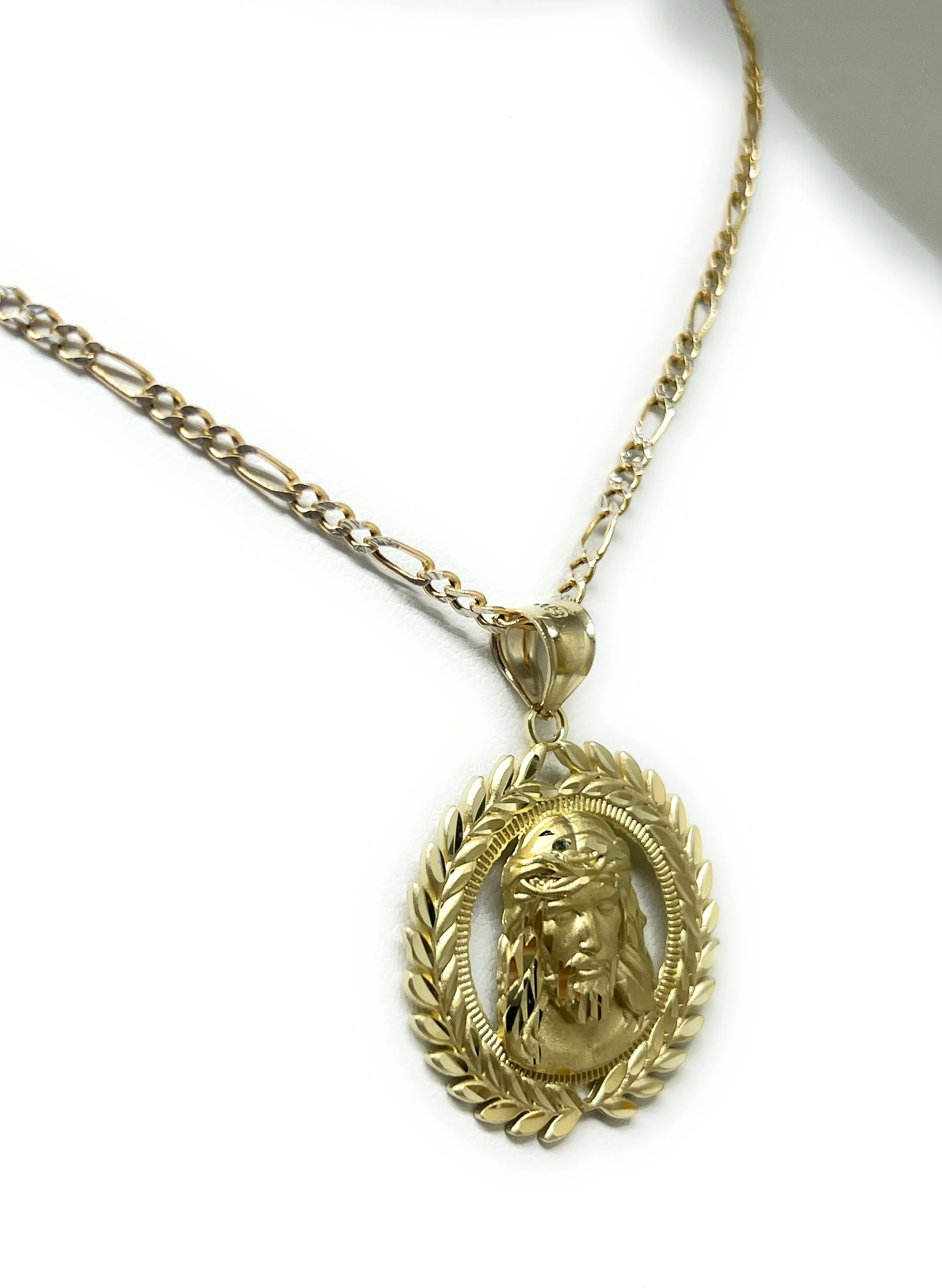 10k Solid Gold Yellow Classic Jesus Face CORONET Pendant Necklace - Image 6