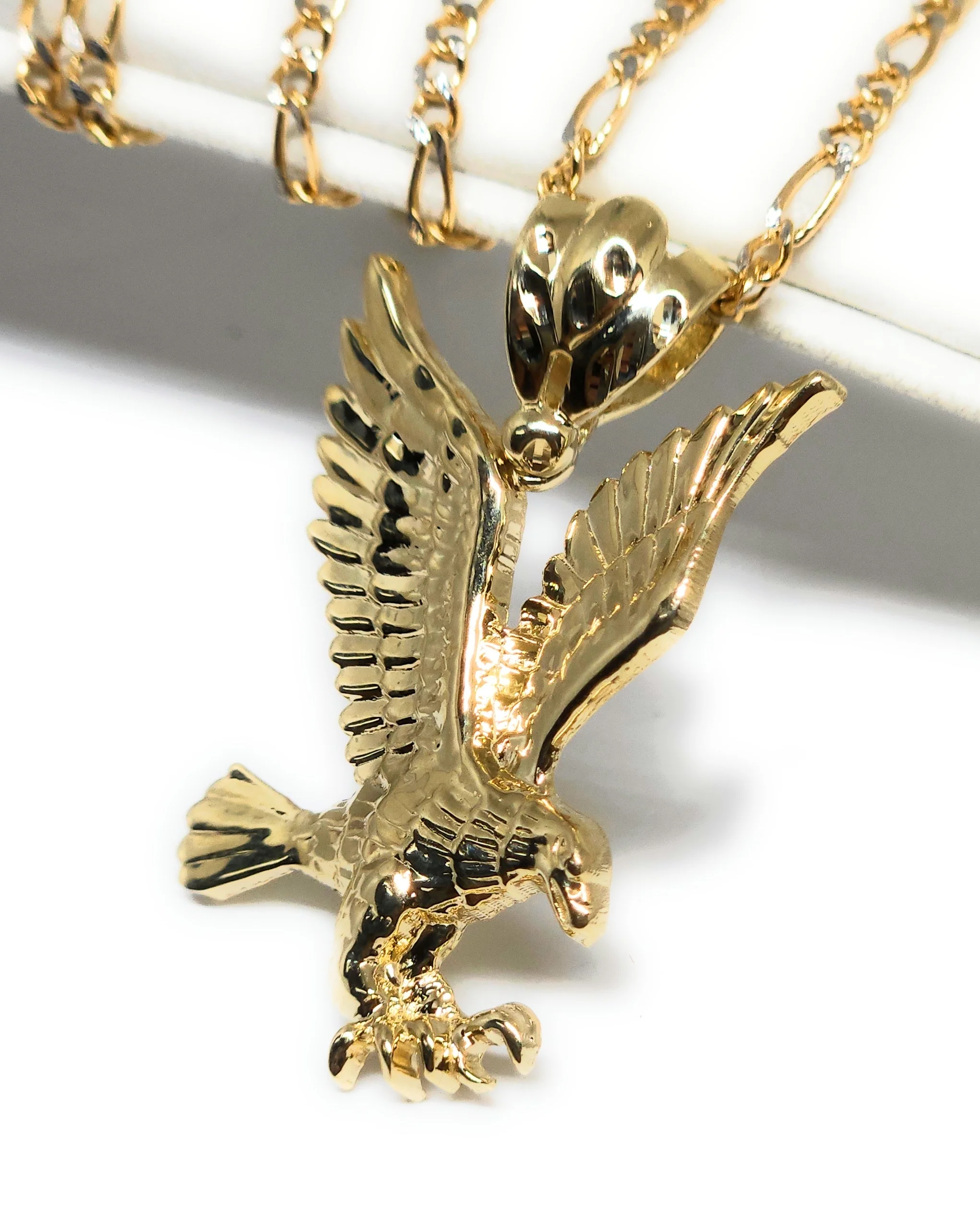 10k Solid Gold YELLOW EAGLE AGUILA Pendant Necklace - Image 3