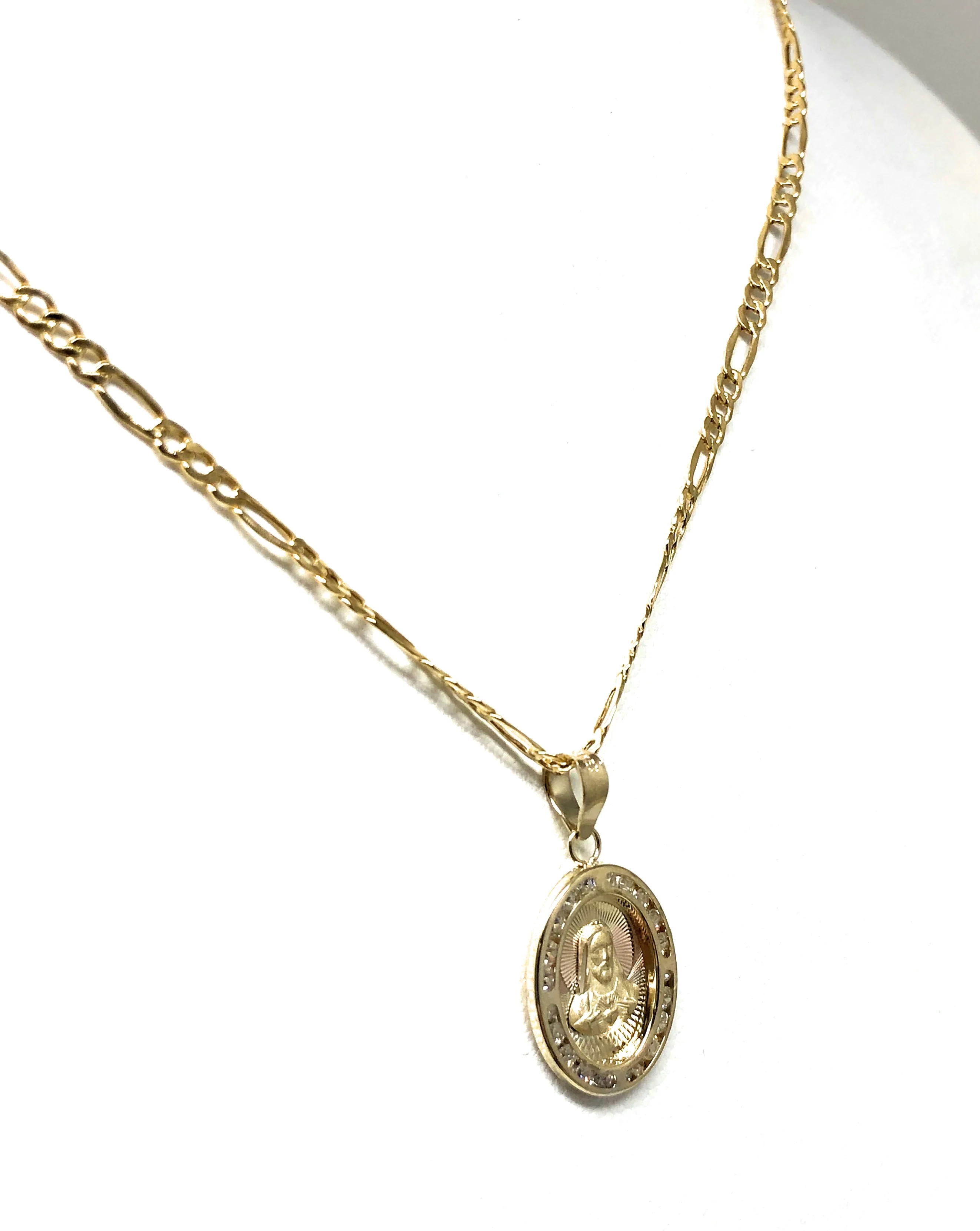10k Solid Gold Yellow Gold Jesus Sagrado Corazon CZ Pendant Necklace Figaro Chain - Image 6
