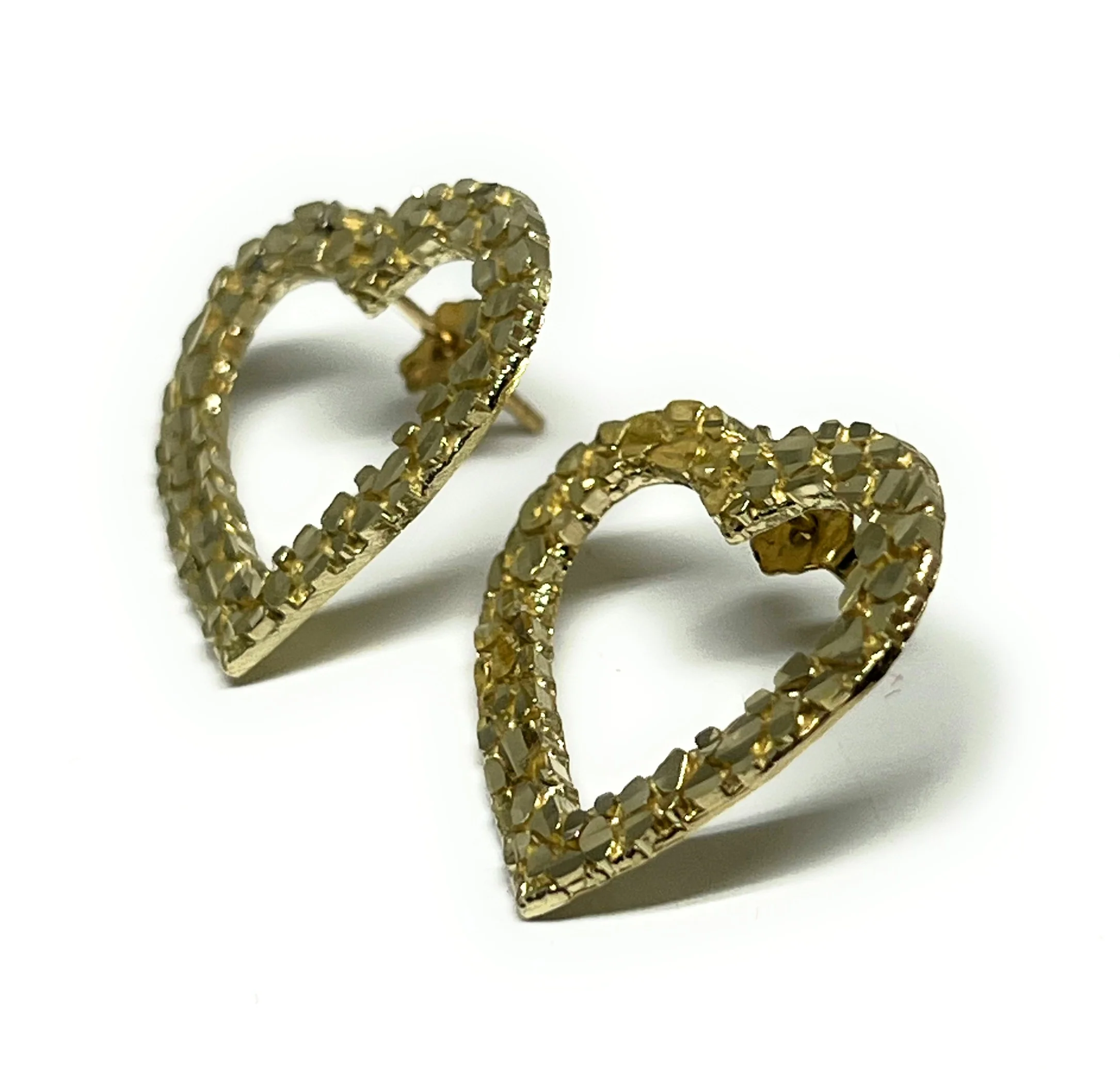 10k Solid Gold Yellow NUGGET Heart Stud Earrings - Image 4