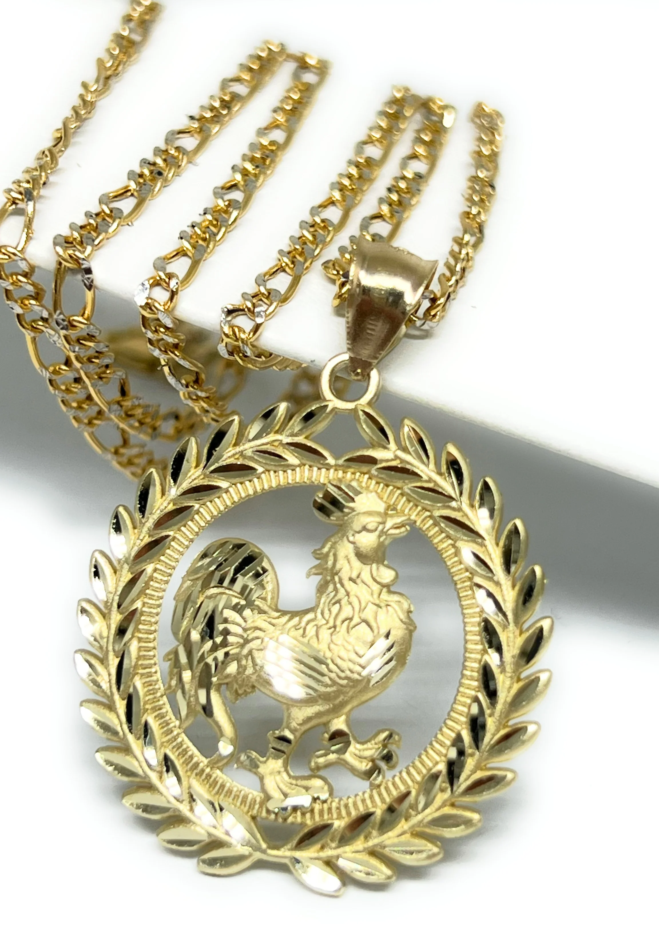 10k Solid Gold Yellow Rooster ROUND CORONET Pendant Necklace - Image 3