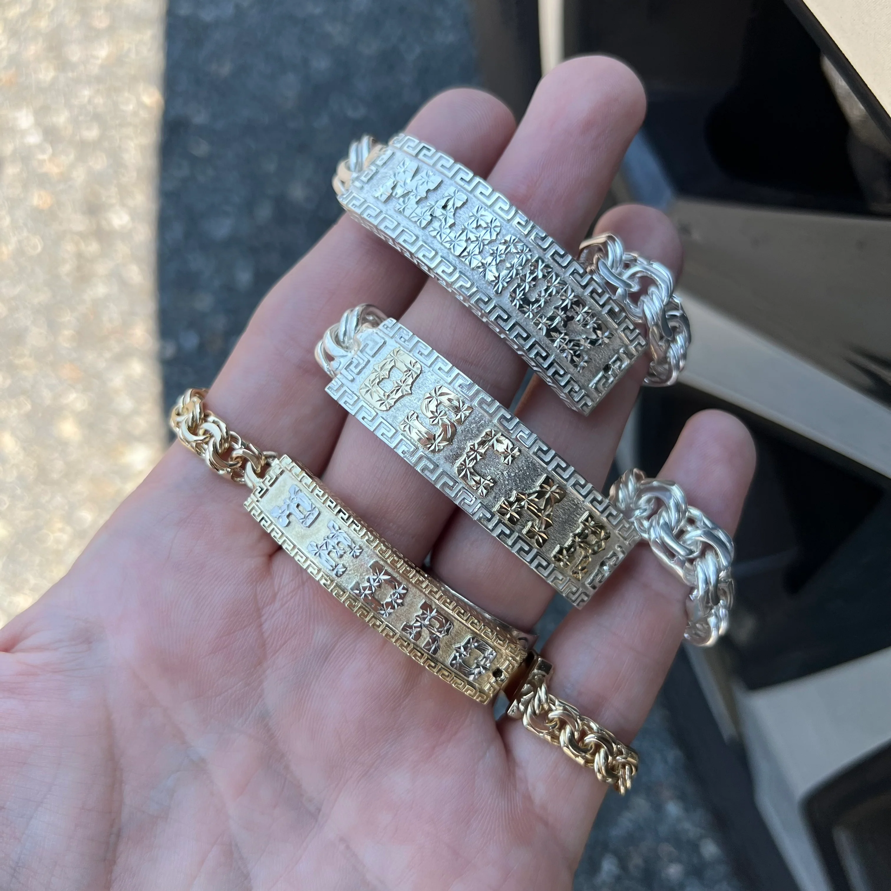 10k Solid Gold CHINO LINK GREEK BORDER (MEANDROS) SUPERIMPOSED (SOBREPUESTO) CUSTOMIZED 3D NAME BRRACELET 8-8.5 INCH 7MM WIDTH (MADE IN MX) - Image 11