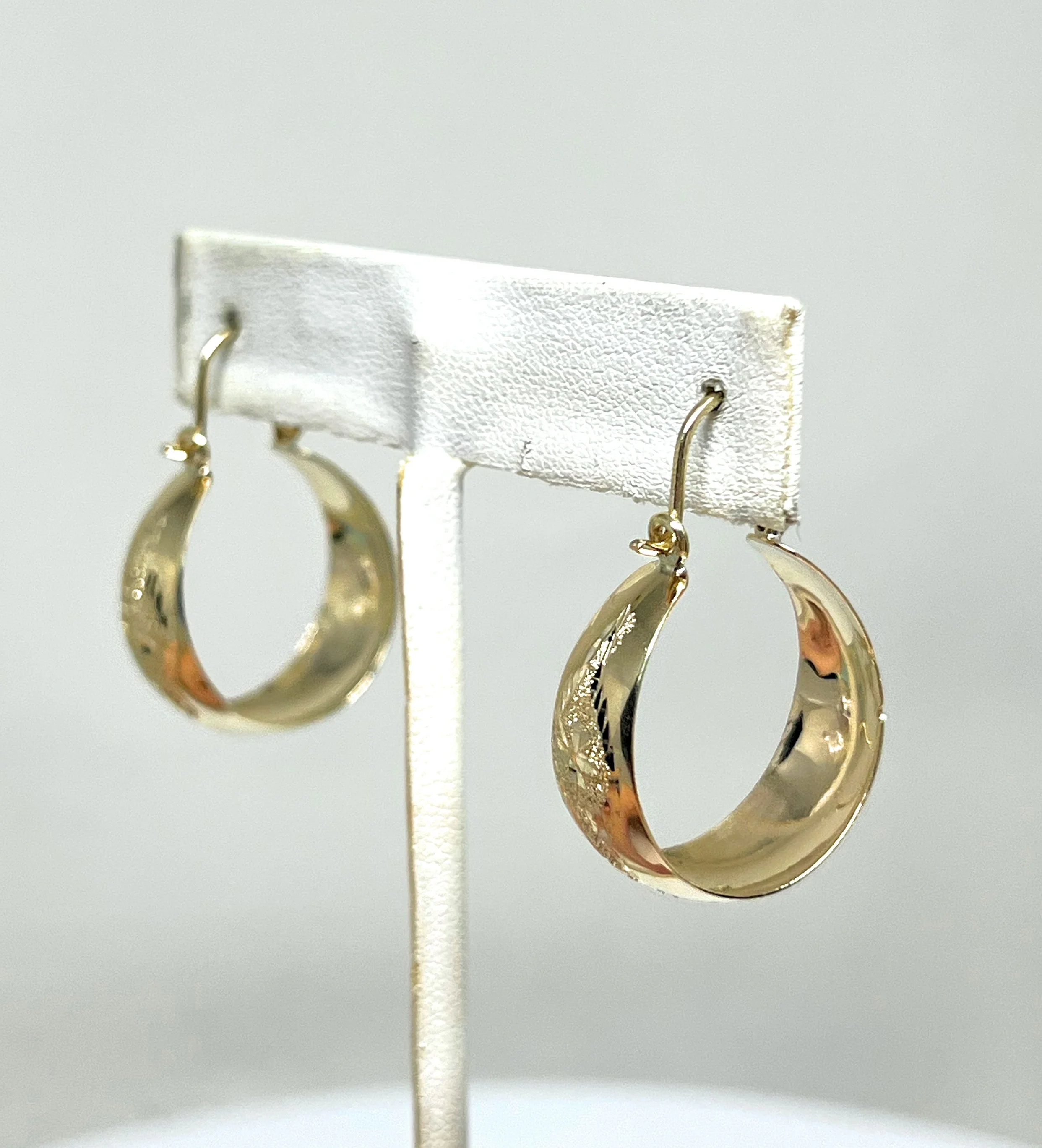 14k Solid Gold DIAMOND CUT Basket Earrings Aracadas (SM,MED,LG) - Image 7