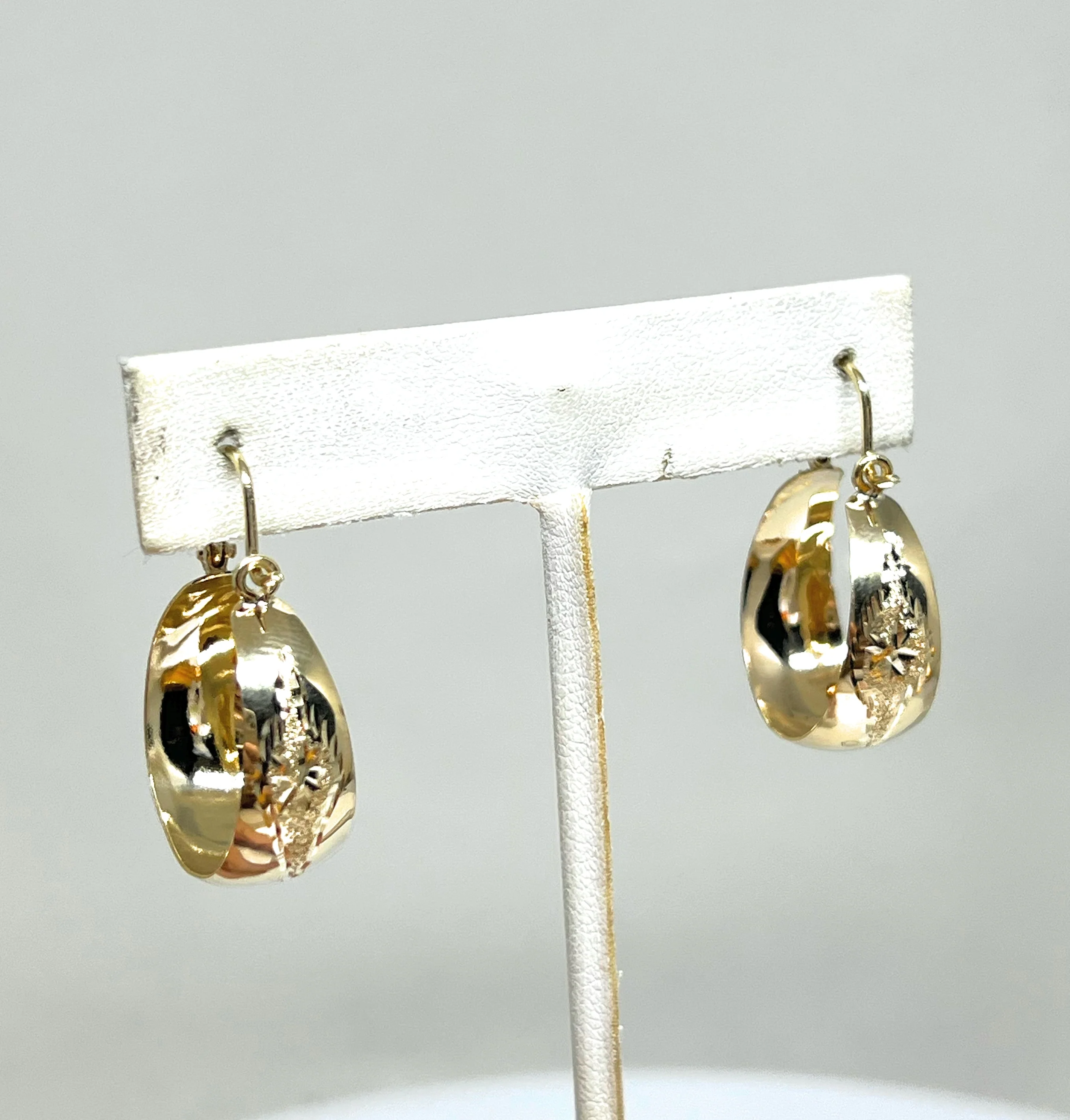 14k Solid Gold DIAMOND CUT Basket Earrings Aracadas (SM,MED,LG) - Image 8