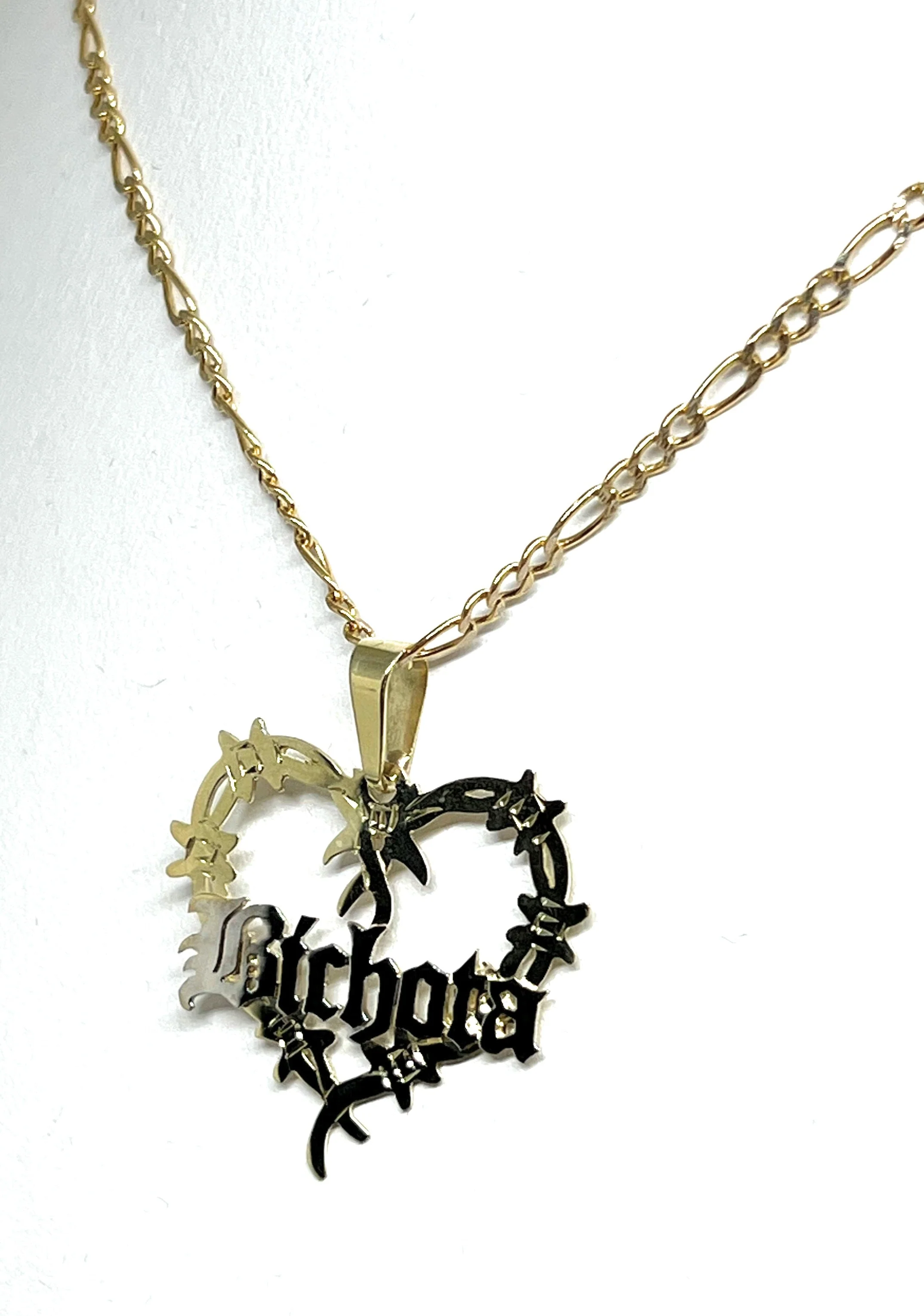14k Solid Gold OLD ENGLISH Barbed Wire Heart "BICHOTA" Custom Nameplate Pendant Necklace Chain Options - Image 8