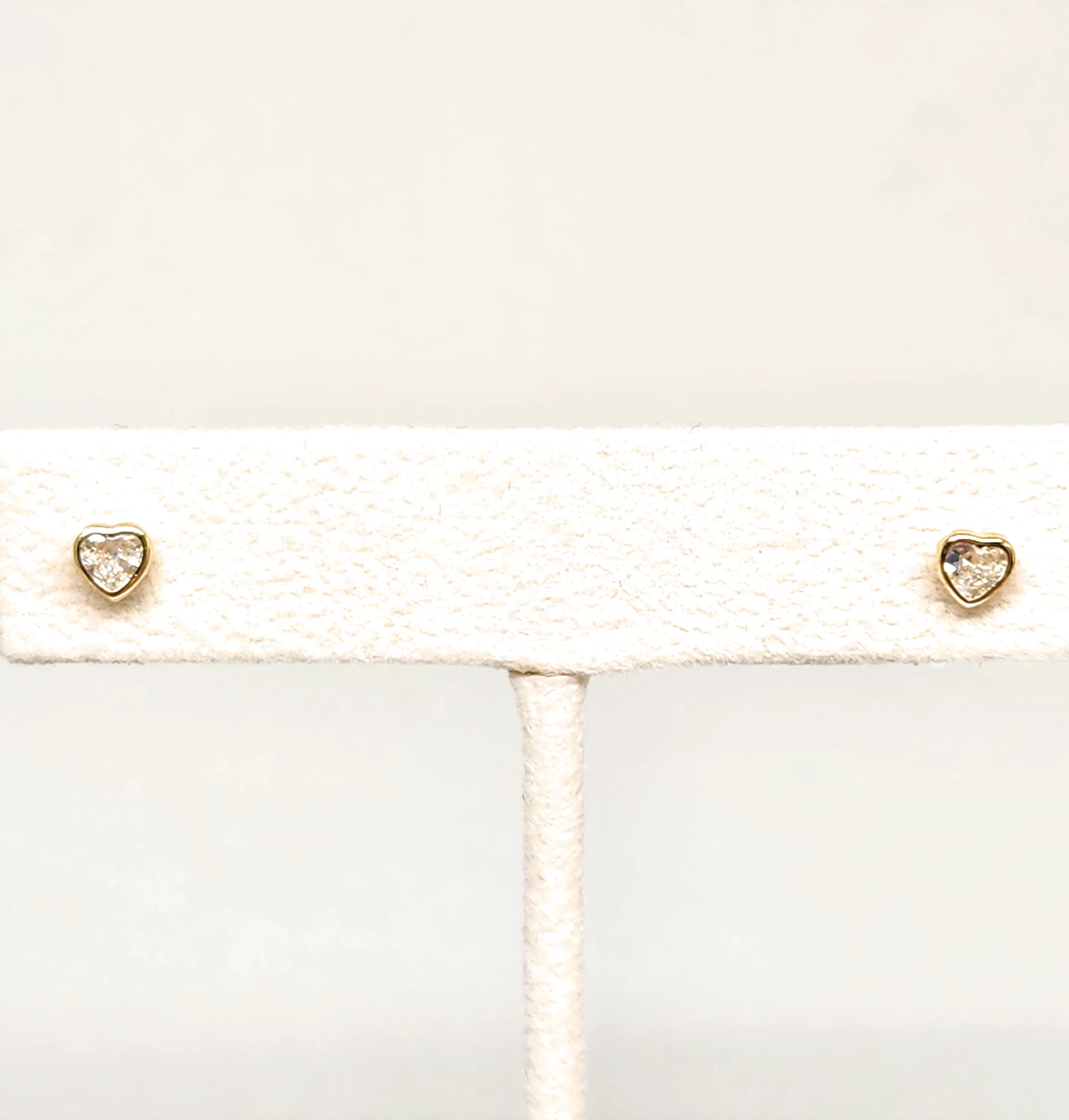 14k Solid Gold SMALL DAINTY HEART CZ Stud Earrings (FCE 53) (MADE IN MX) - Image 4