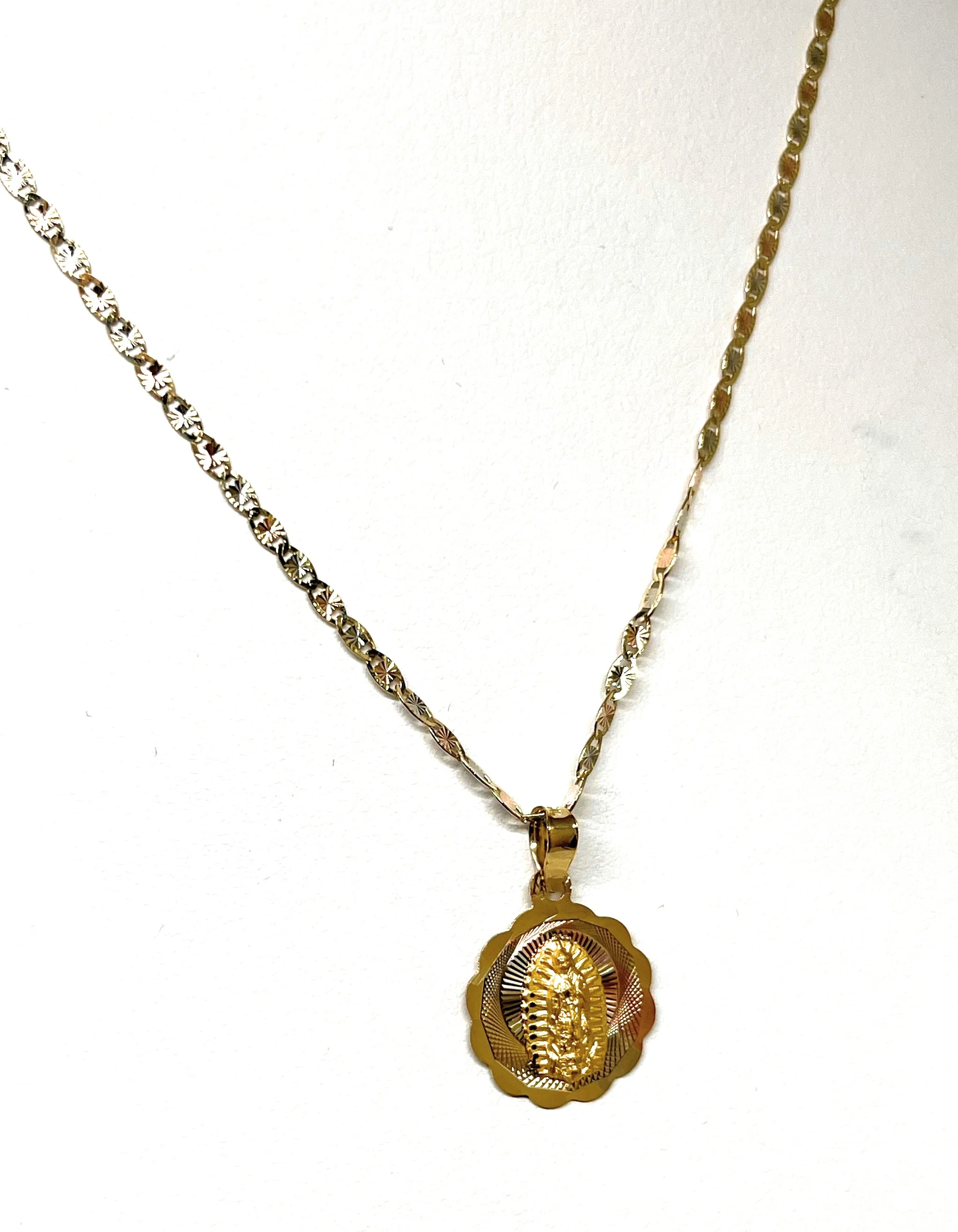 14k Solid Gold Tri-Color Virrgin Mary Pendant Necklace Virrgen Gaudalupe (MADE IN MX) - Image 5