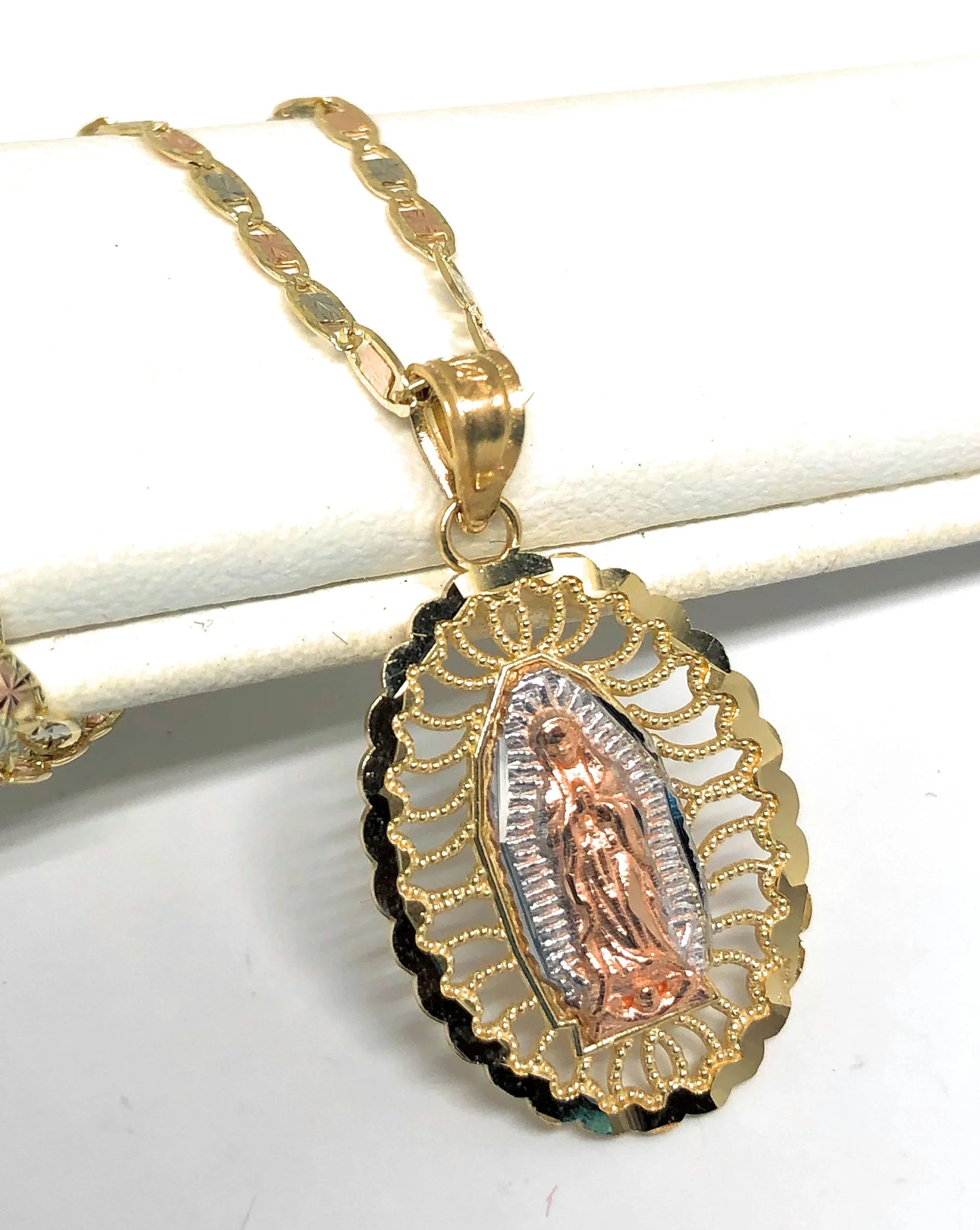 14k Solid Gold Tri-Color Virrgin Mary Pendant Virrgen Guadalupe Tri-Color Valentina Chain 1.9mm - Image 3