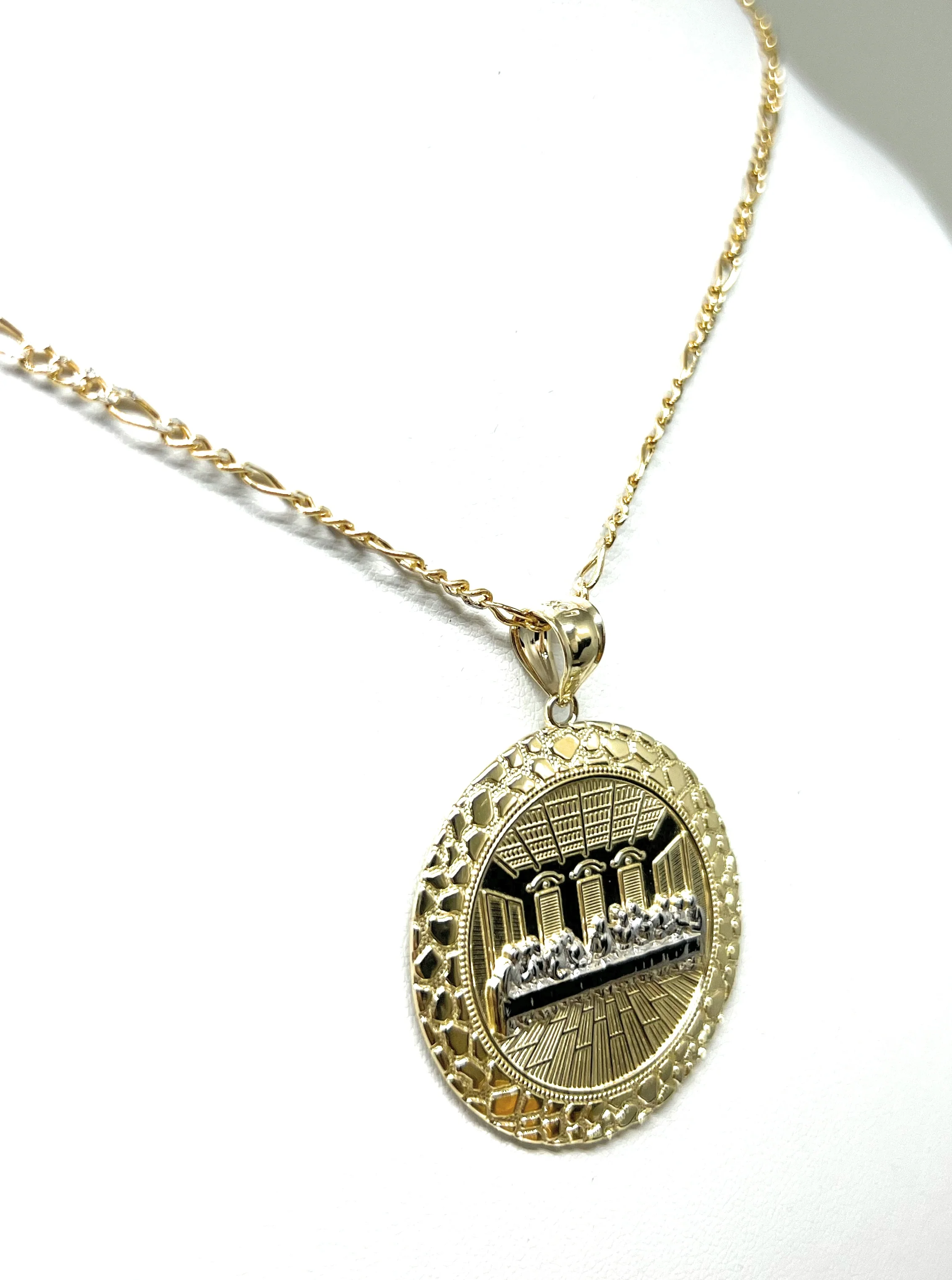 10k Solid Gold Yellow 2-Tone Jesus Last Supper CZ NUGGET BORDER Pendant Necklace - Image 6