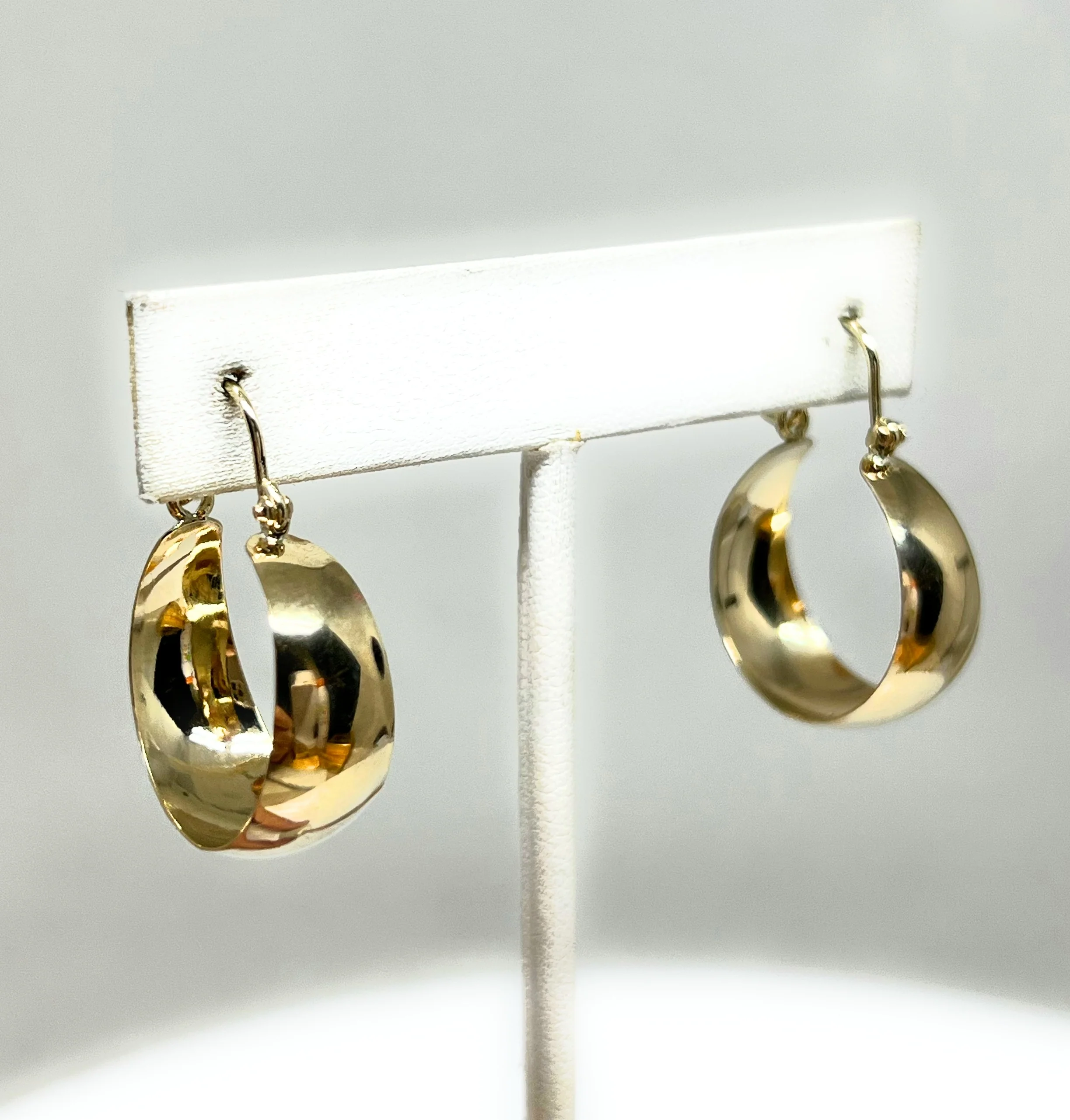 14k Solid Gold YELLOW CLASSIC Basket Earrings Aracadas (SM,MED,LG) - Image 6