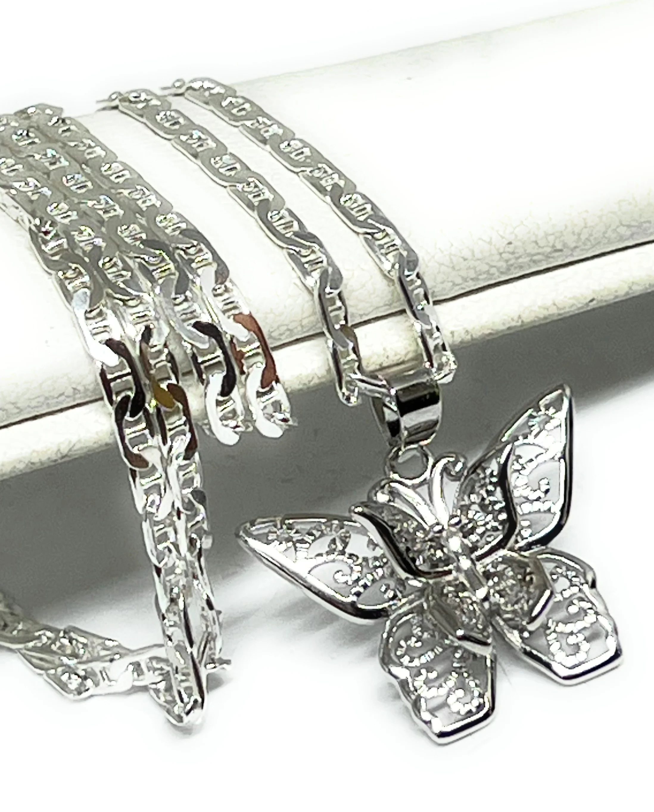 .925 Silver FILIGRANA BUTTERFLY MARIPOSA Pendant Necklace - Image 5