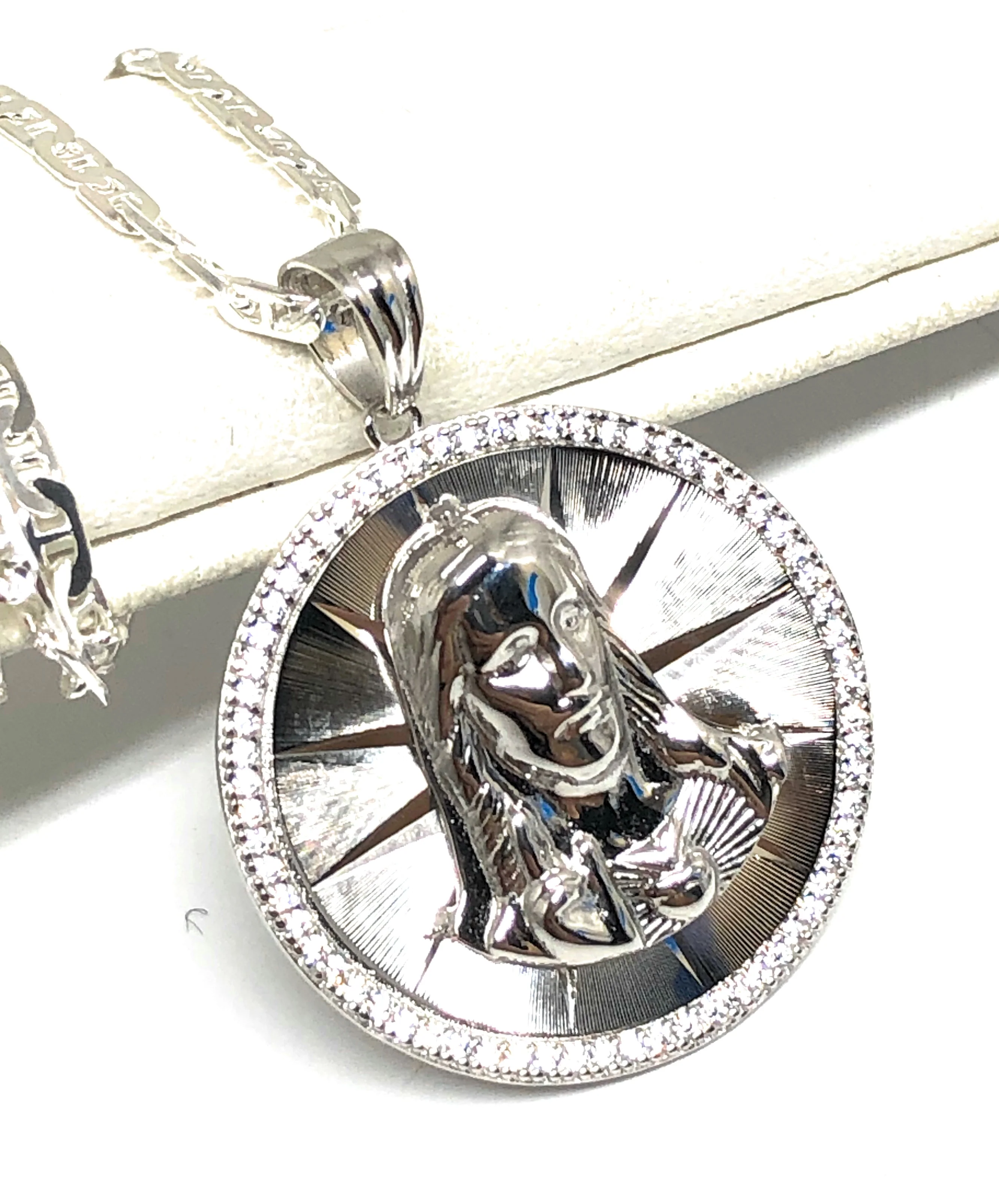 .925 Silver Jesus Sagrado Corazon CZ Pendant Necklace with Valentina Chain - Image 6