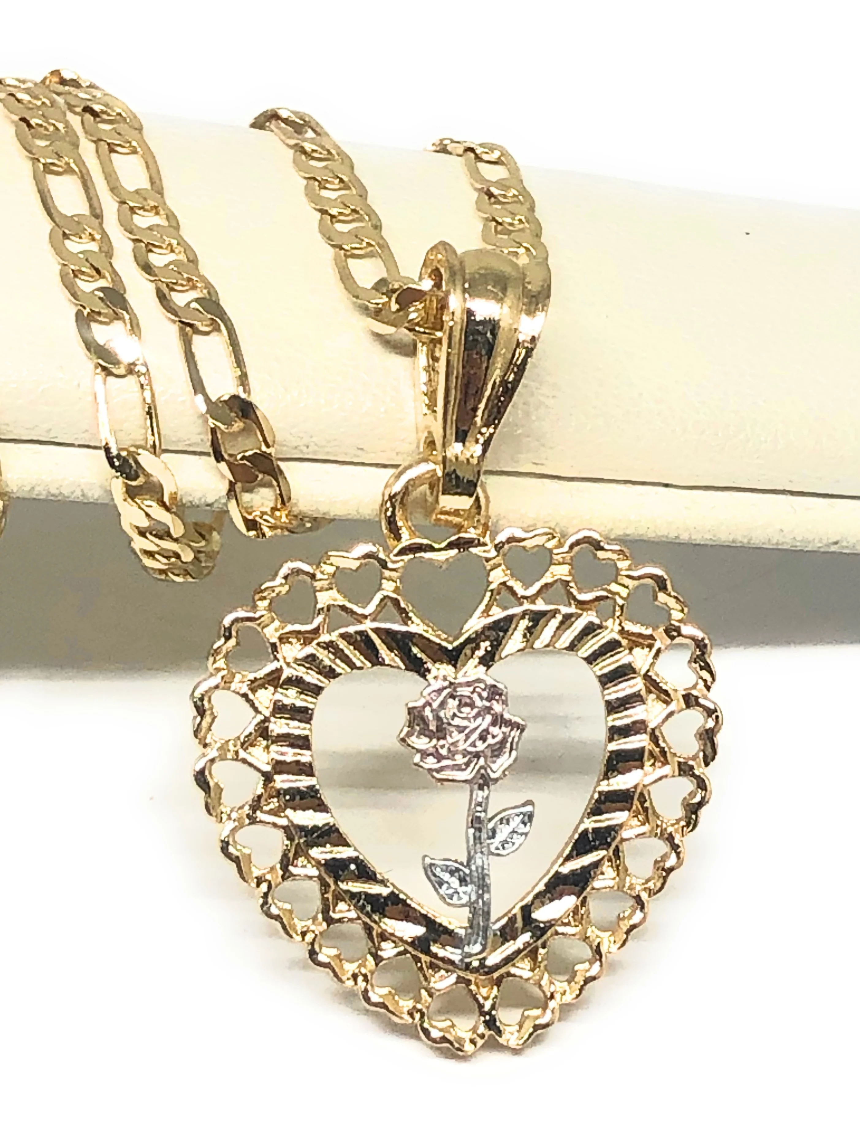 Gold Plated Tri-Color Heart Rose Pendant Necklace Figaro Chain 24” - Image 4